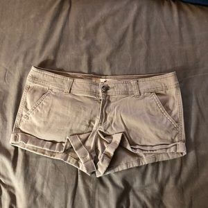 Hollister Stretch Mid-Rise Twill Shorts Size 9